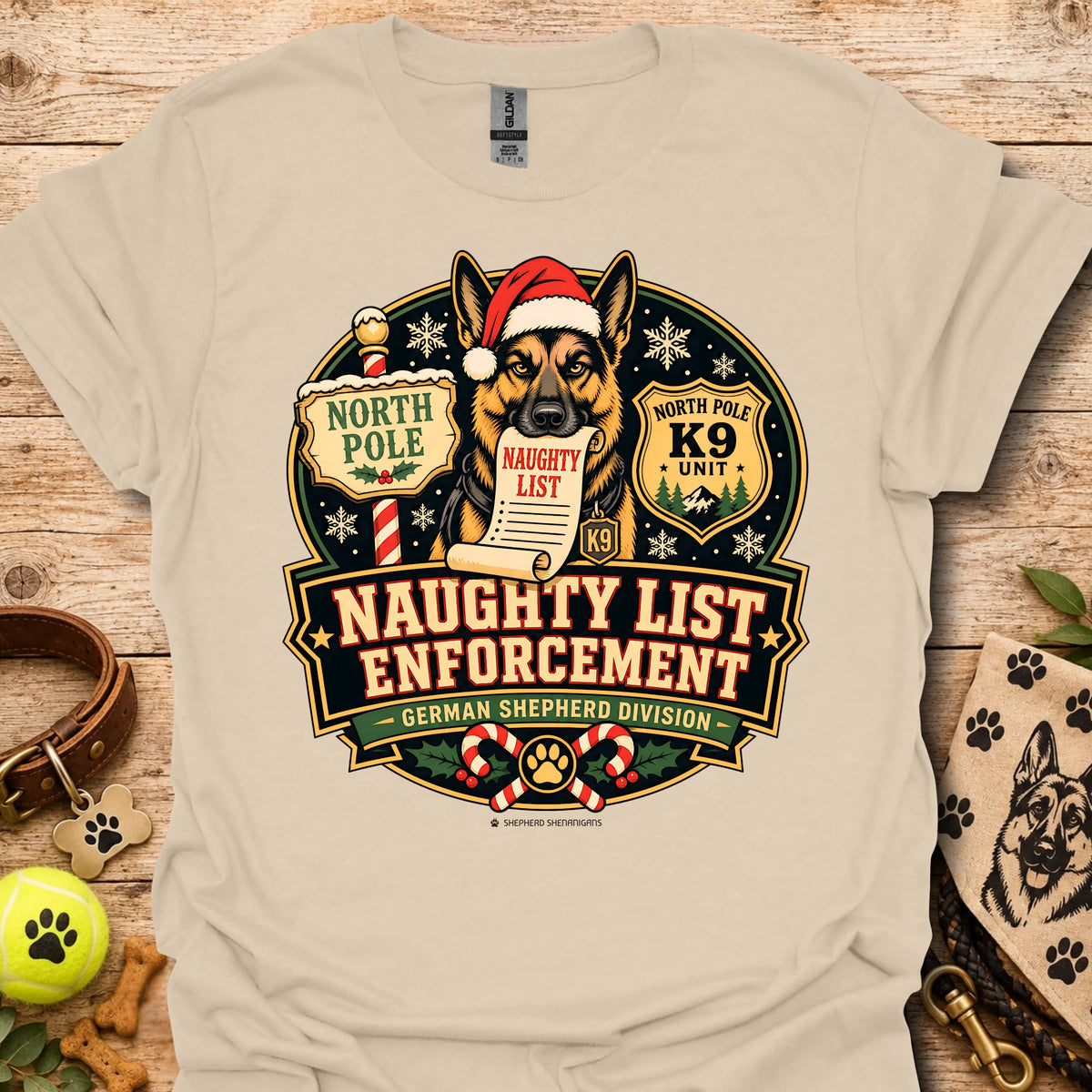 Sand T-shirt with holiday dog badge graphic, Santa hat and paw print details