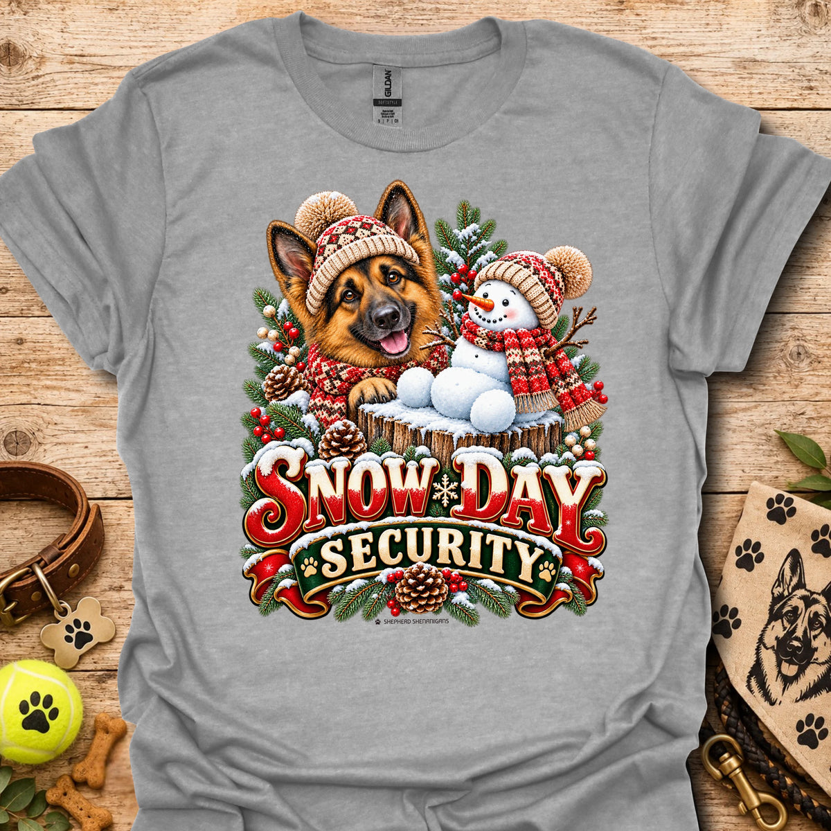 Light gray crew-neck T-shirt with winter dog and snowman graphic