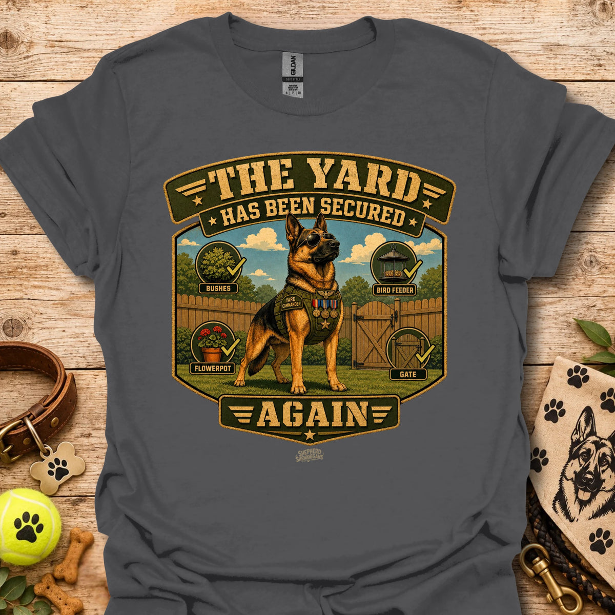 Dog graphic short-sleeve t-shirt in charcoal, front crest print