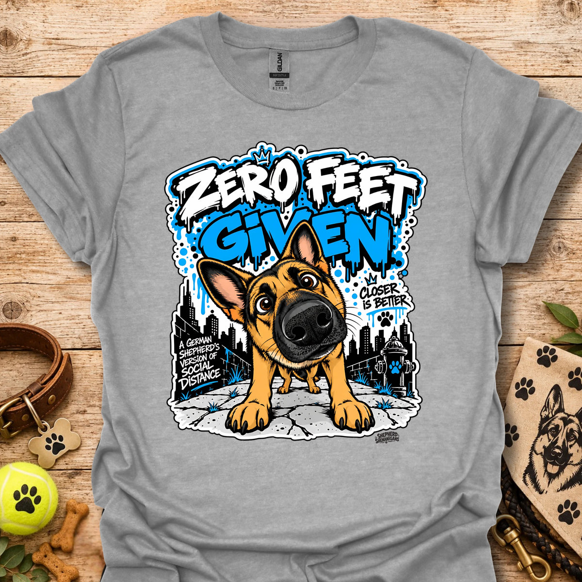 Sport grey crewneck T-shirt with colorful dog graphic and front slogan print